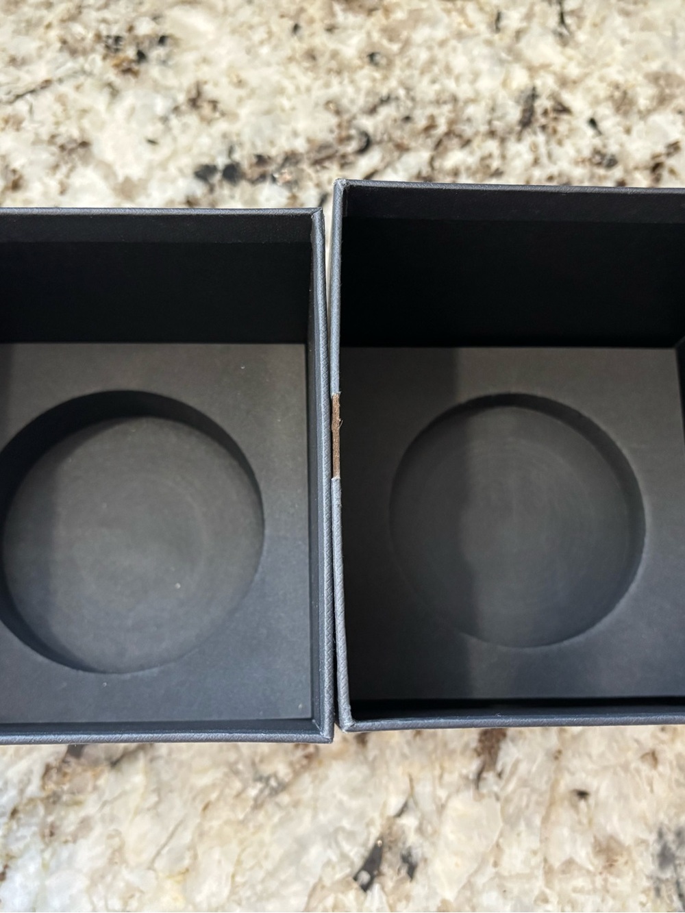 Authentic Coach box - Picture 4 of 6